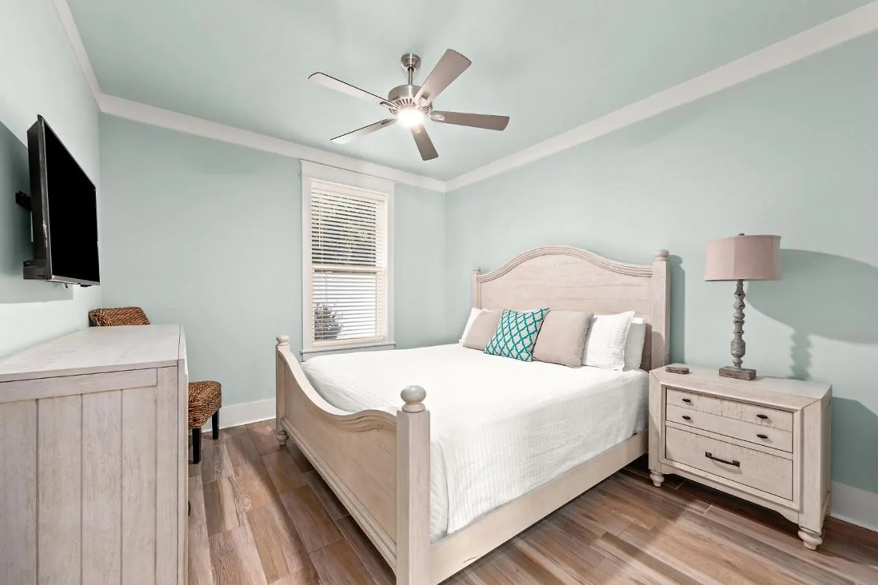 Starfish Chateau With Lsv And Heated Pool Destin Holiday home