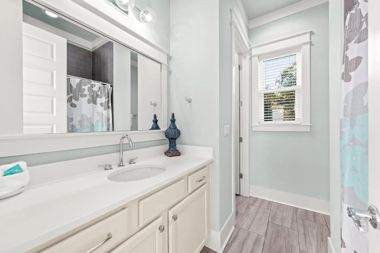 Starfish Chateau With Lsv And Heated Pool Destin Holiday home