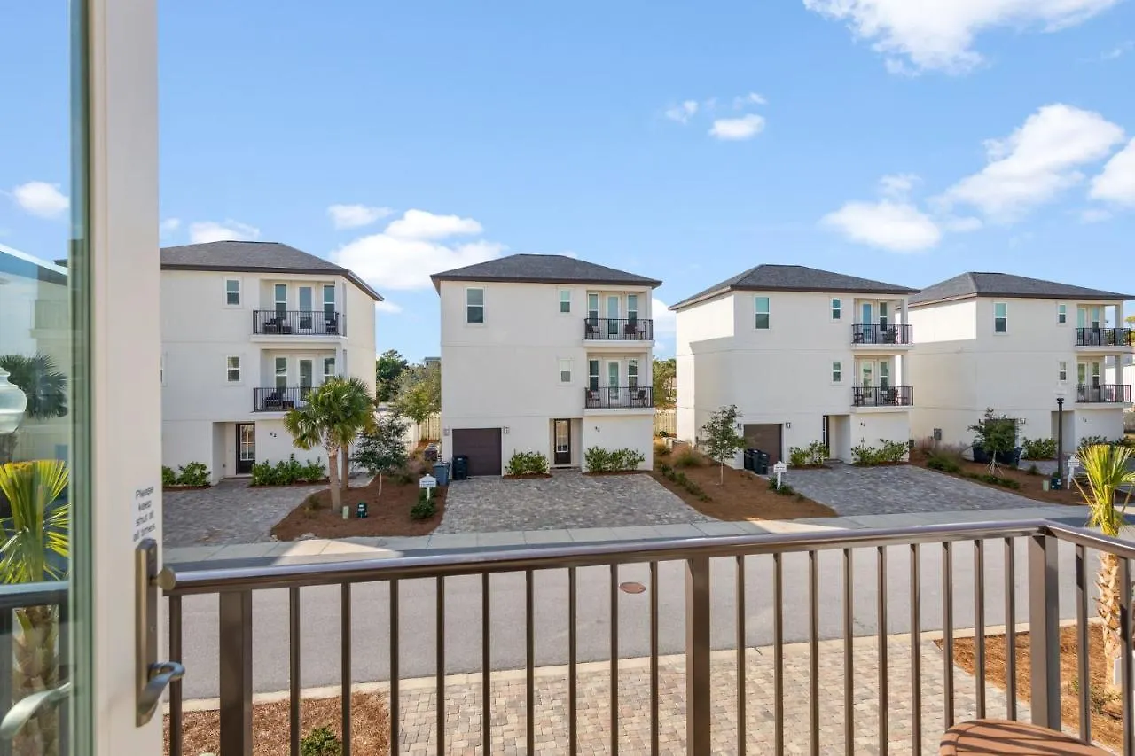 Starfish Chateau With Lsv And Heated Pool Destin Holiday home